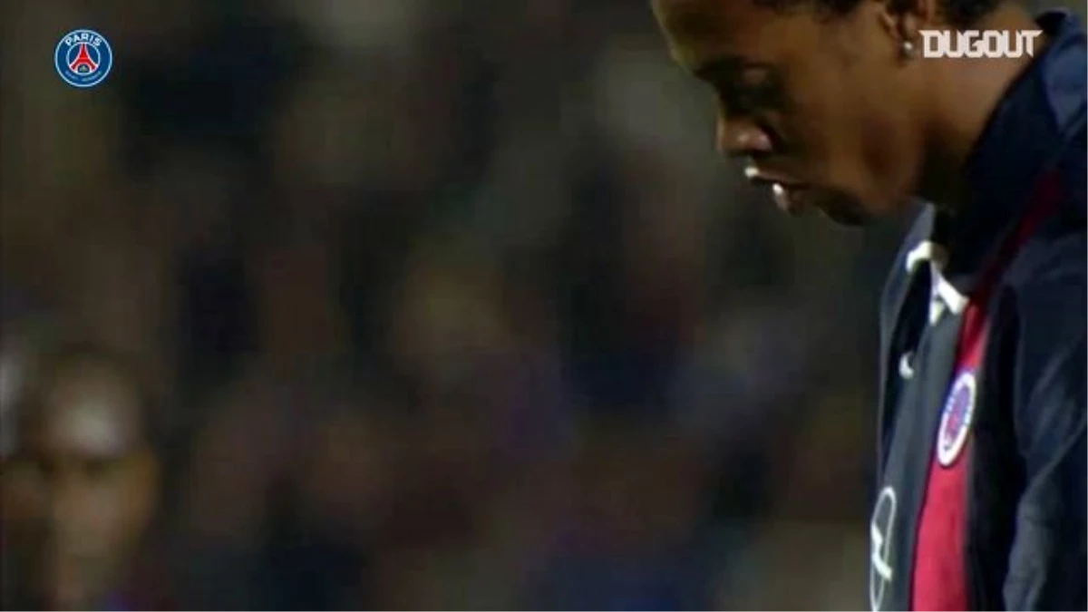 Ronaldinho\'nun Avrupa Kariyerindeki İlk Golü