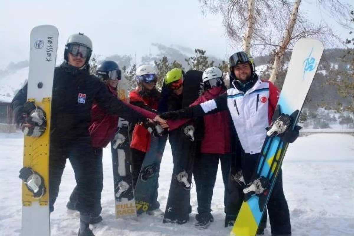 Snowboard Milli Takımı Erzurum\'da kampta