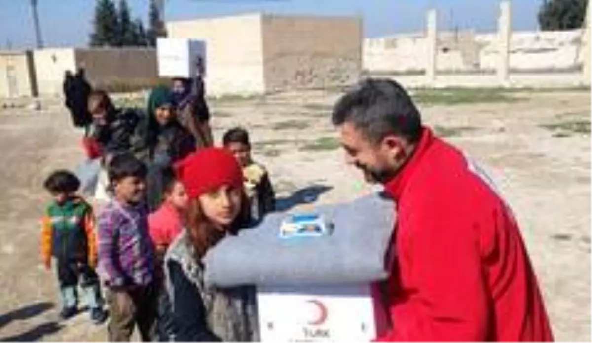 Barış Pınarı Bölgesine insani yardımlar sürüyor