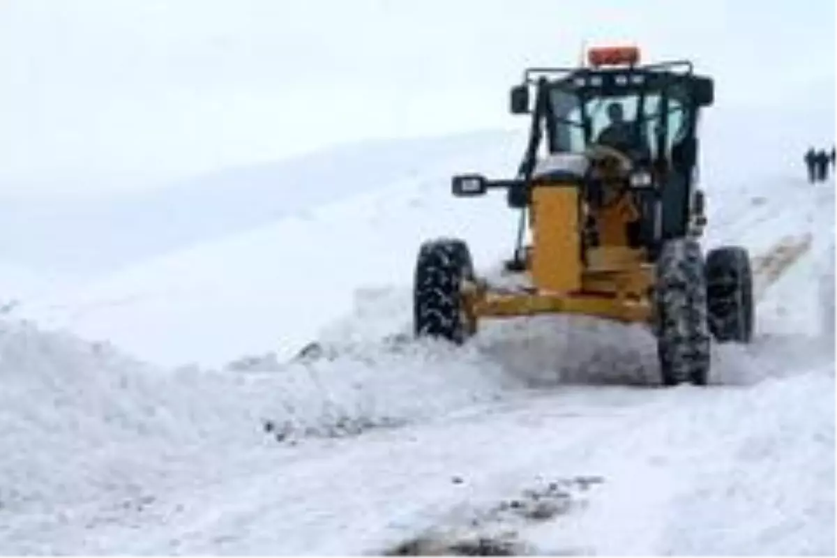 Bayburt\'ta tüm köy yolları ulaşıma kapandı