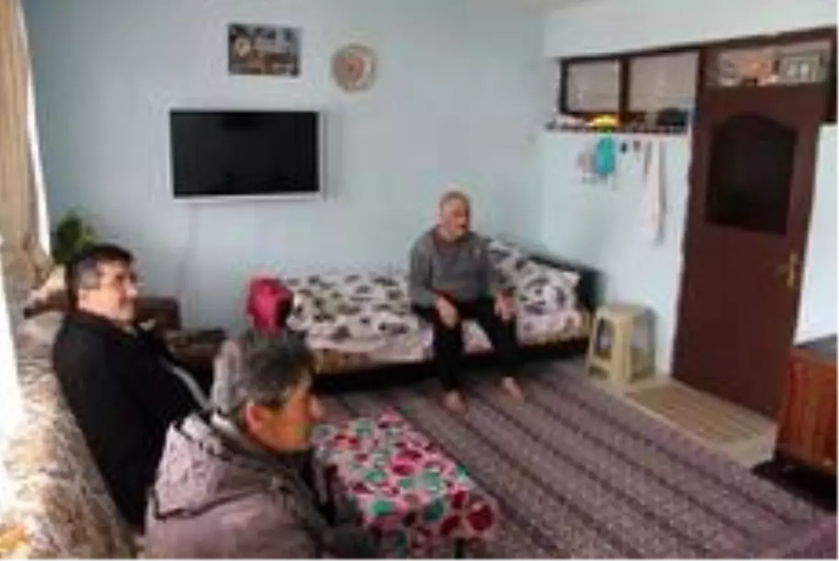Dumlupınar protokolünden yaşlı ve hasta ziyaretleri