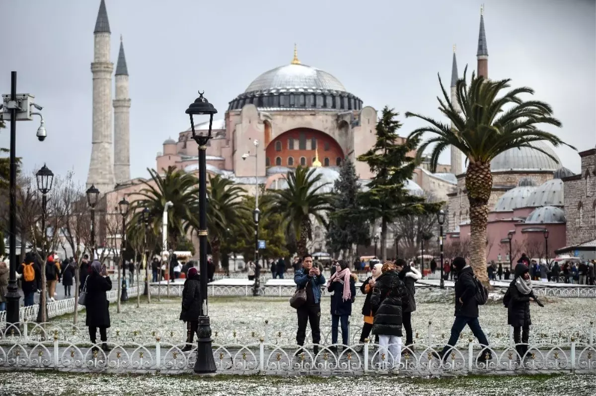 İstanbul\'da kar manzaraları