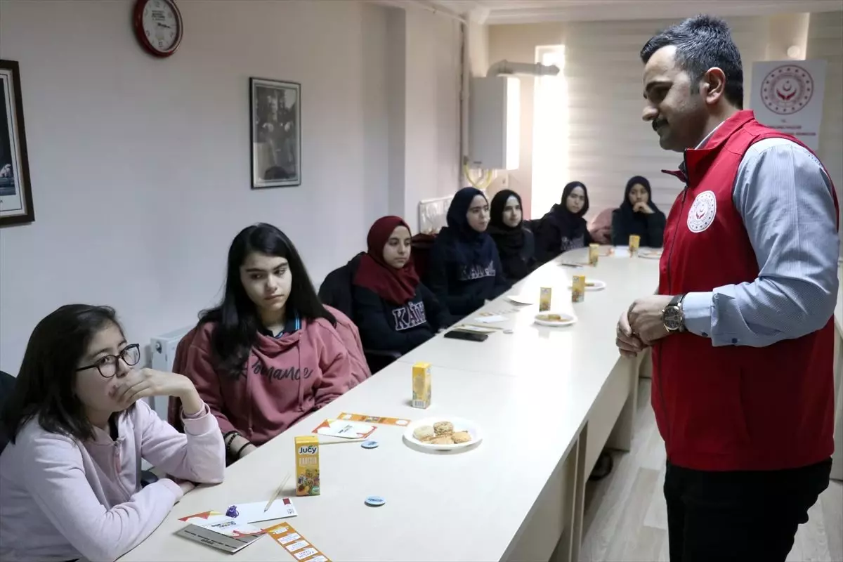 Kırklareli\'nde uluslararası öğrencilere "çocuk hakları" eğitimi verildi