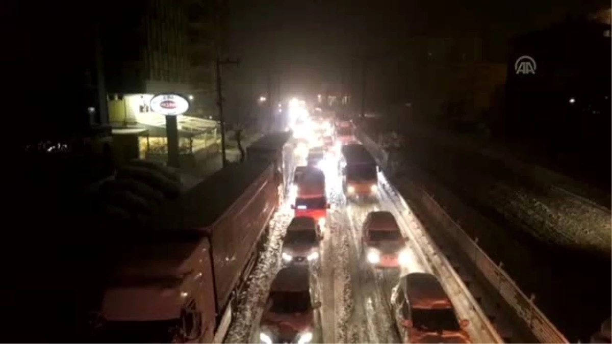 Trabzon\'da karla mücadele çalışmaları sürüyor