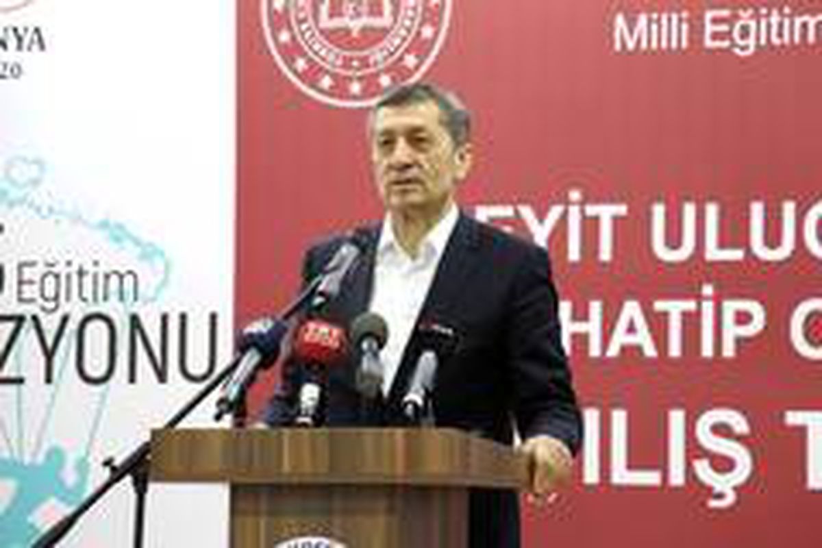 "Eğitim çocuklarımızın ve Türkiye\'nin geleceği için en büyük vasıta"