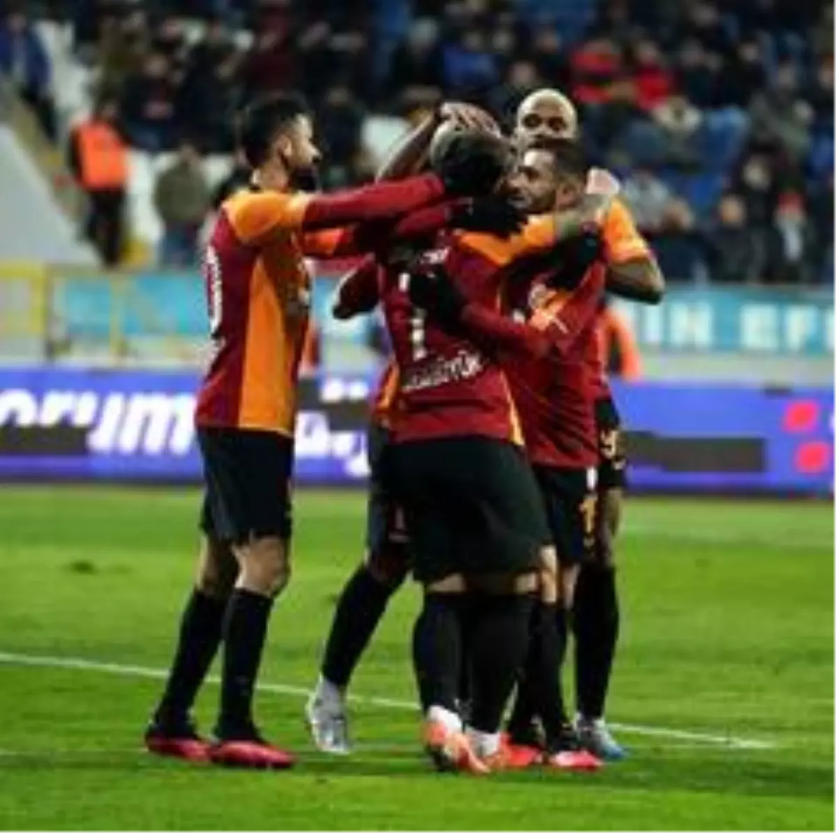 Galatasaray zirveye yürüyor