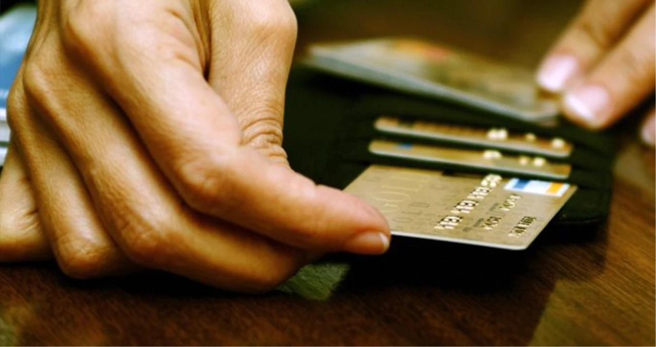 Kredi kartı kullananlar dikkat: Sosyal medyadaki reklamlarla bilgiler ele geçiriliyor