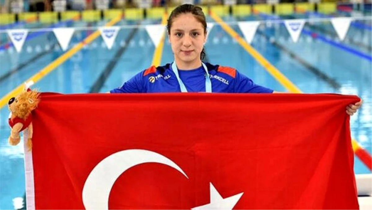 Milli yüzücü Merve Tuncel olimpiyat biletini aldı