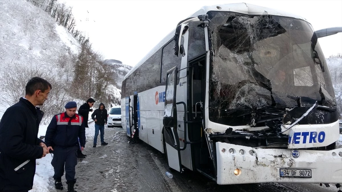 Ordu\'da zincirleme trafik kazası: 6 yaralı