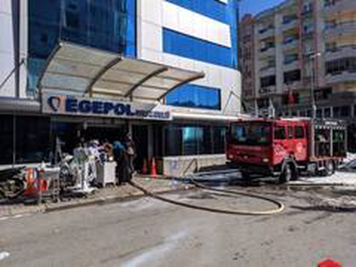 Paniğe yol açan hastane yangını söndürüldü