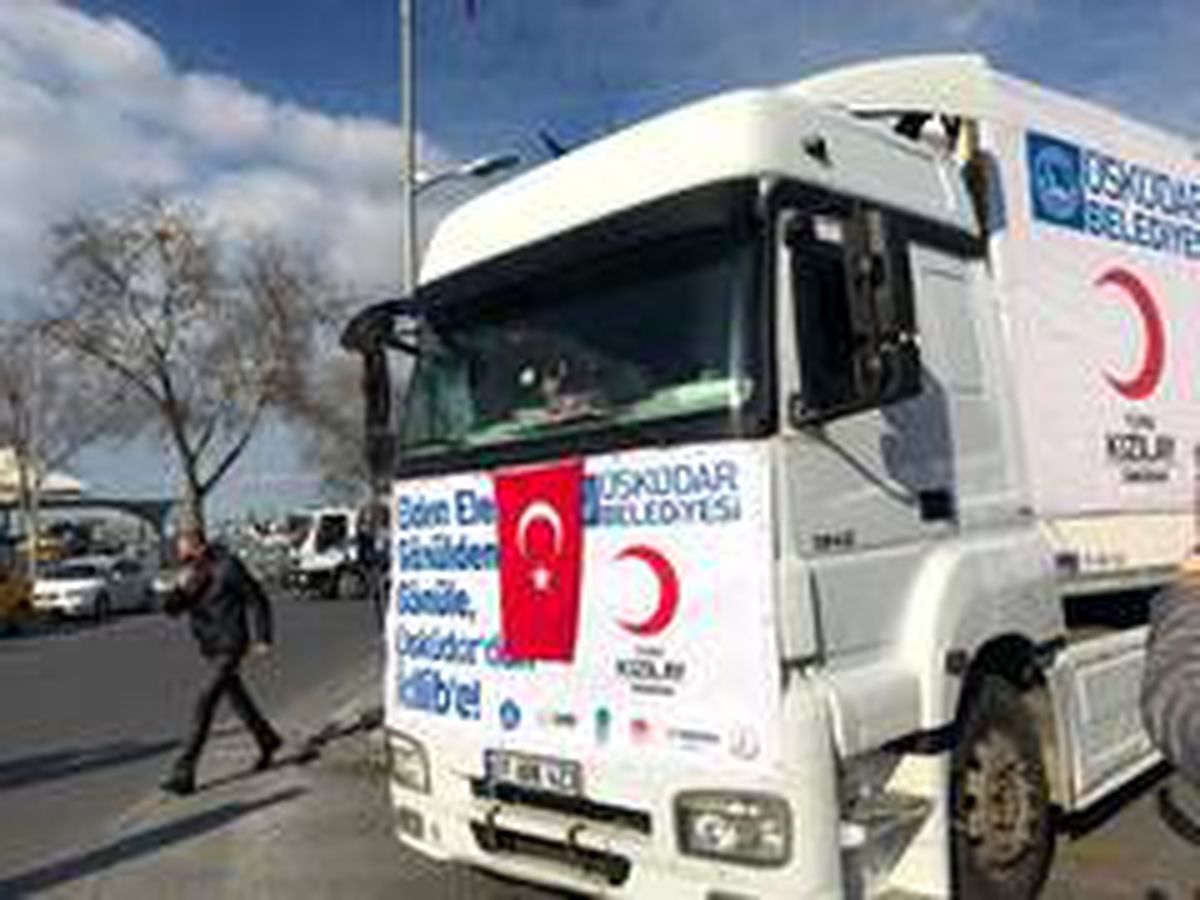 Üsküdar\'dan İdlib\'e 80 tır yardım