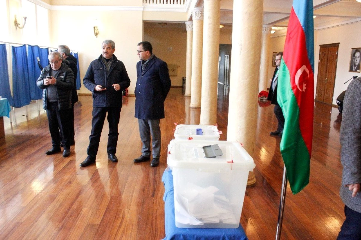 YSK Başkanı Akkaya, Azerbaycan\'daki seçimlere gözlemci olarak katıldı