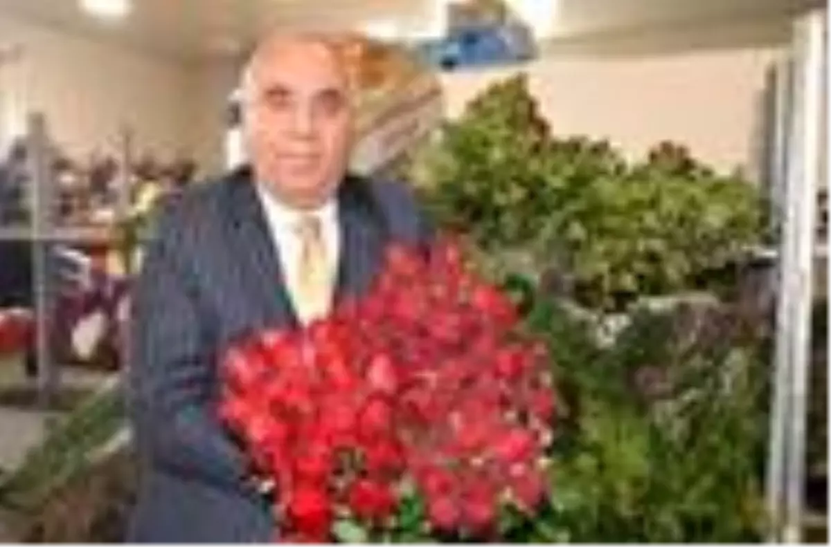 14 Şubat öncesi çiçekçiler, korsan çiçekçilere denetim istedi