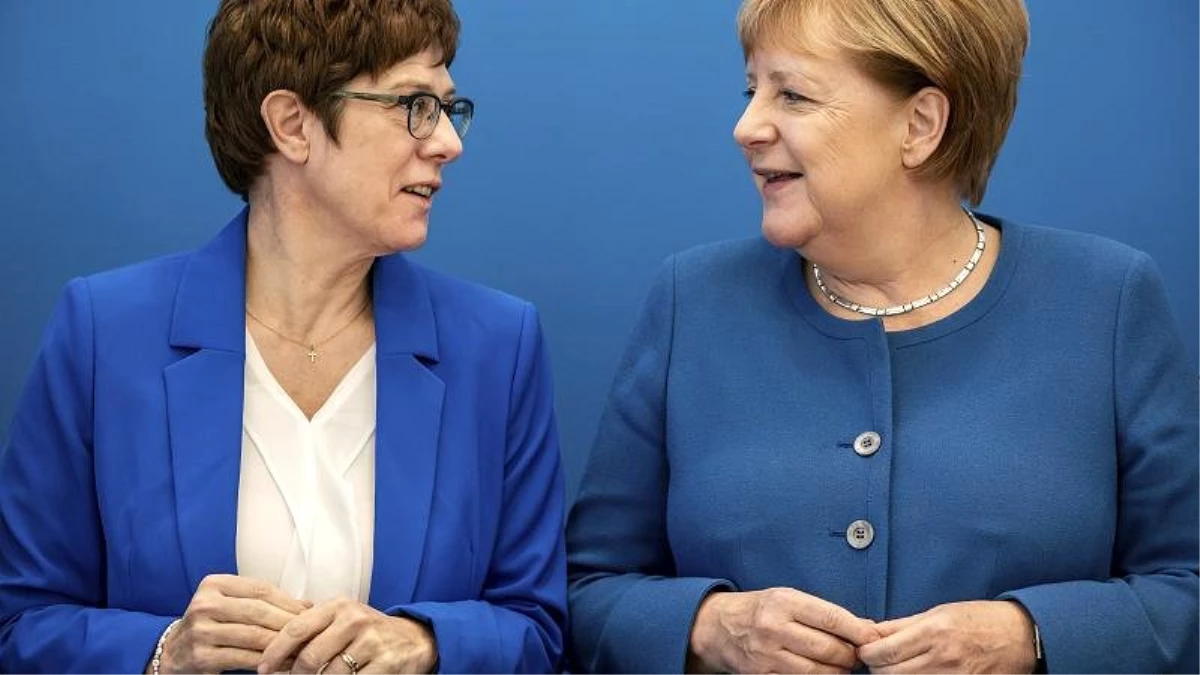 Almanya\'da siyasi kriz: Başbakan Merkel\'in yerini alması beklenen Annegret Karrenbauer\'den geri adım