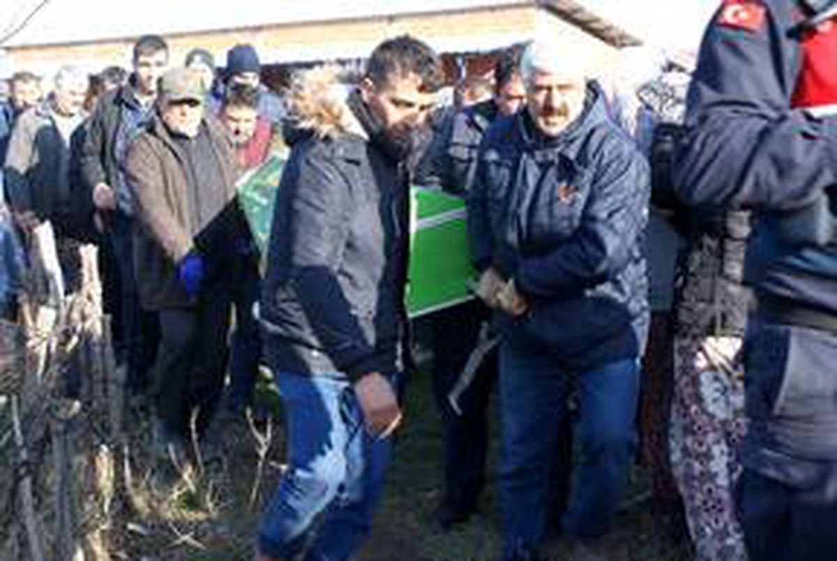 Balıkesir\'de eşi tarafından bıçaklanan kadın öldü