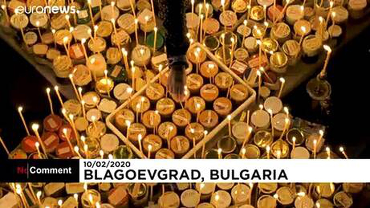 Bulgaristan\'da bal kavanozları ve mumlarla kutlanan dini bayram: Aziz Haralambos Günü