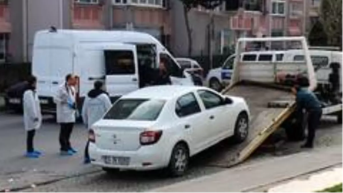 Büyükçekmece\'de sokak ortasında dehşet: 1 ölü, 1 yaralı