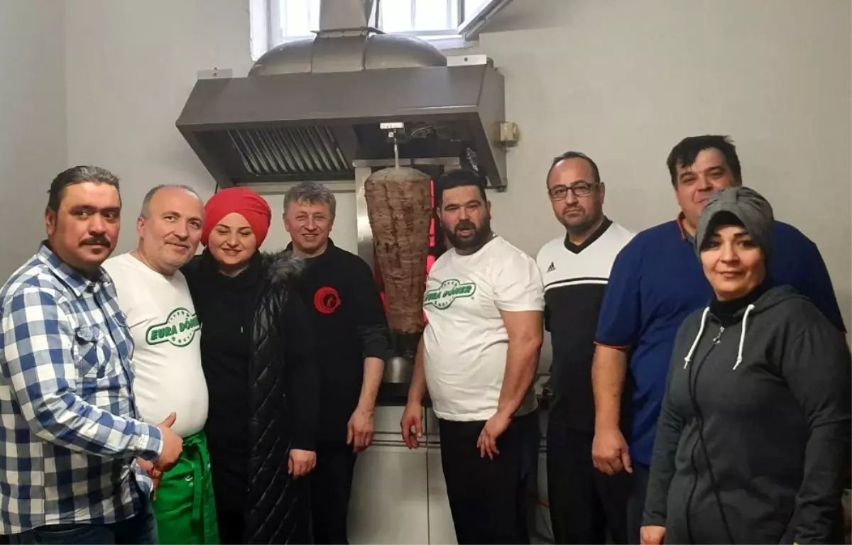 Gurbetçiler döner paralarını depremzedelere gönderecek