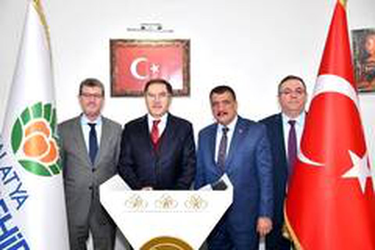 Kamu Denetçiliği Kurumu Başkanı Şeref Malkoç Açıklaması