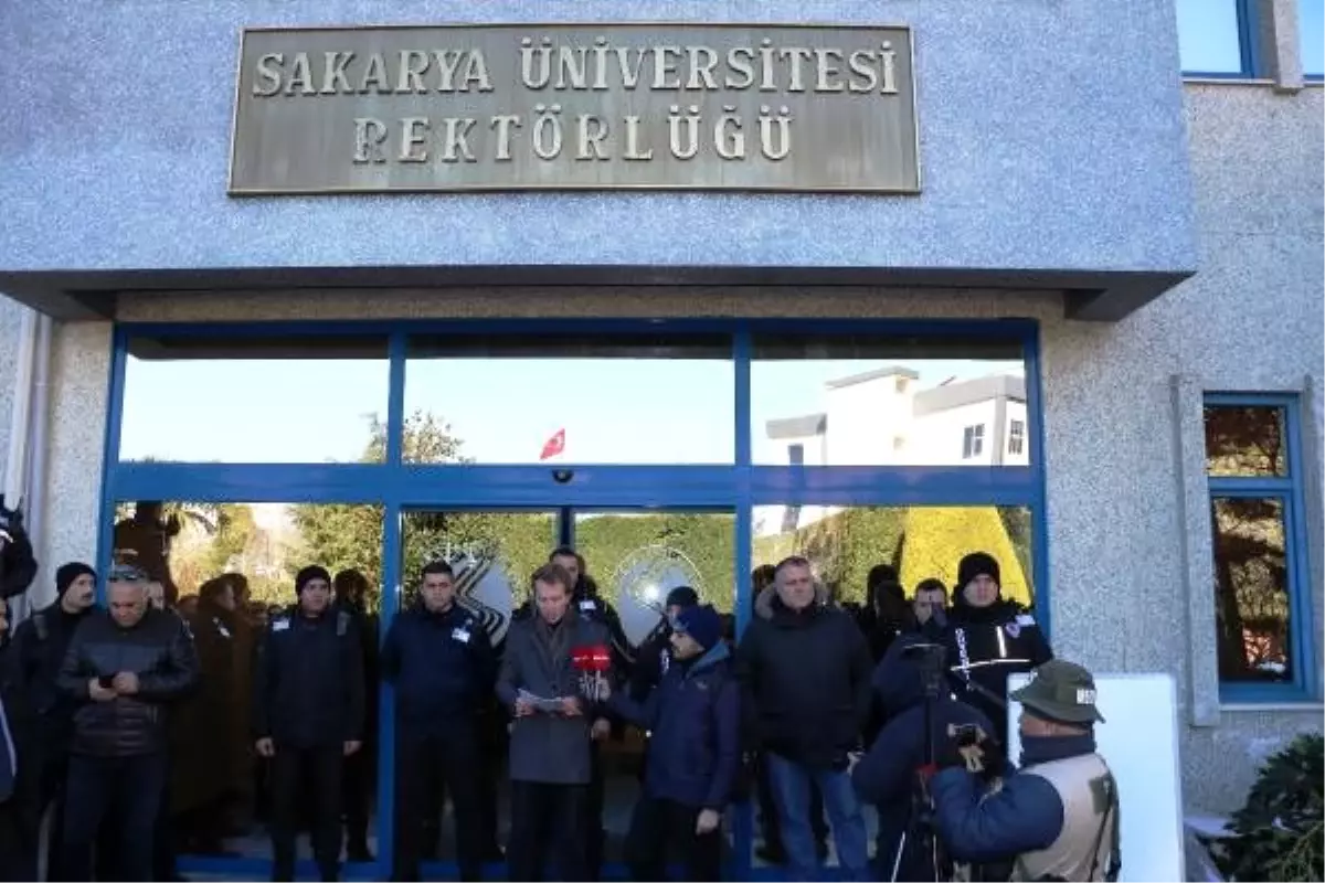 Sakarya\'da öğrencilerden yemekhane ücreti eylemi