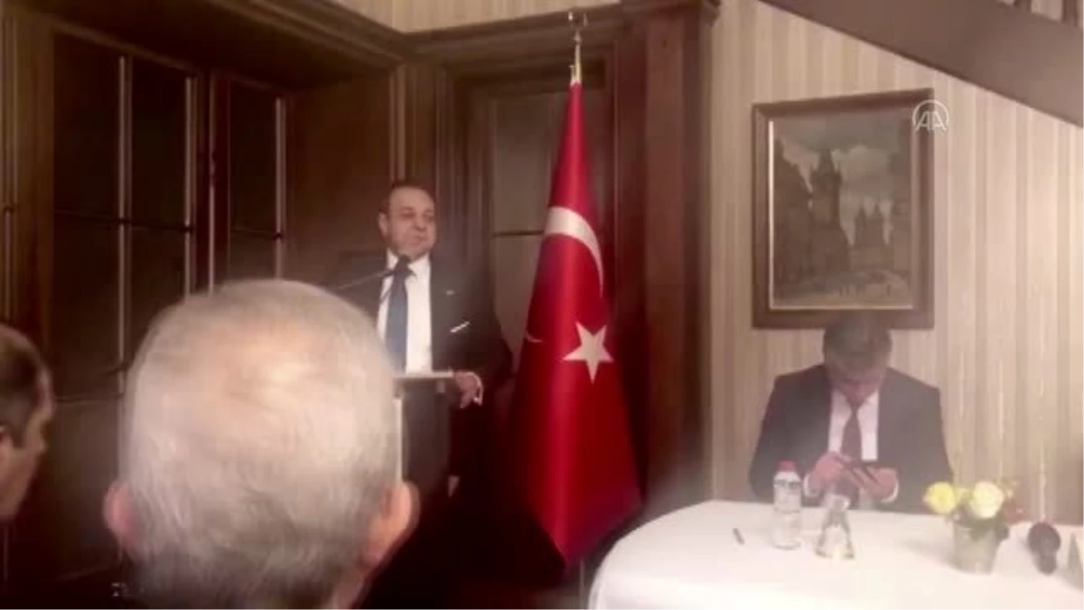 Çekya\'da Türkiye\'nin dış politikası anlatıldı