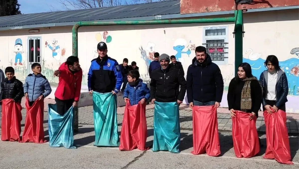 Elazığ\'da çocuklara moral etkinliği