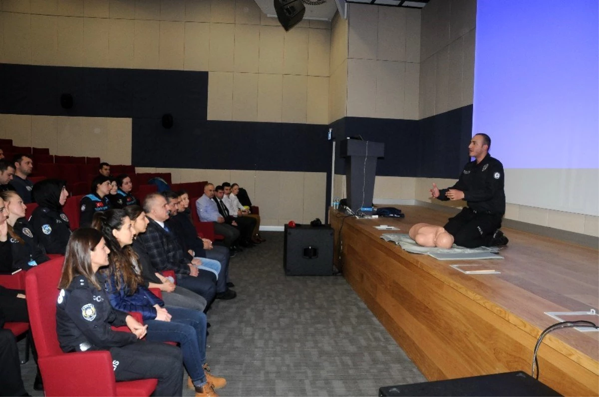 İstanbul Havalimanı\'nda görev yapan polis memurlarına ilk yardım eğitimi verildi