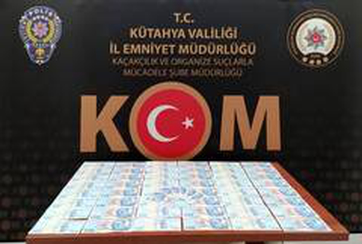Kütahya\'da piyasaya sahte banknot süren 2 şüpheli yakalandı