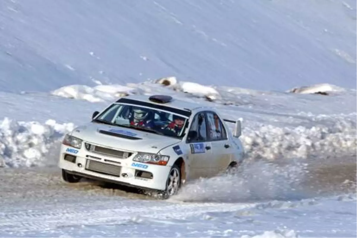 Ralli sezonu karlar üzerinde açılıyor