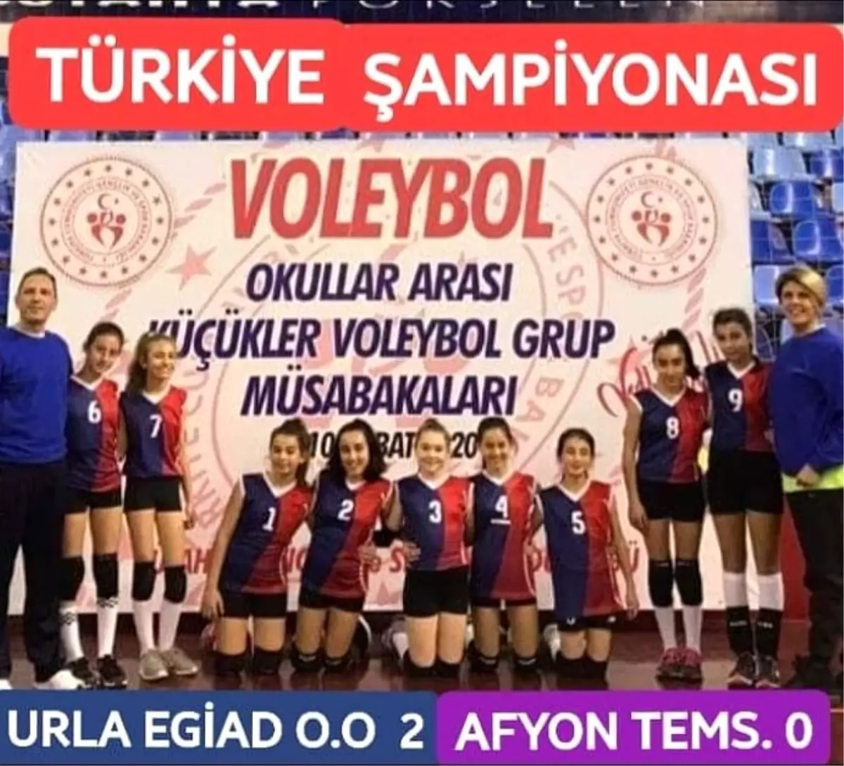 Urlalı voleybolcular yarı finalde