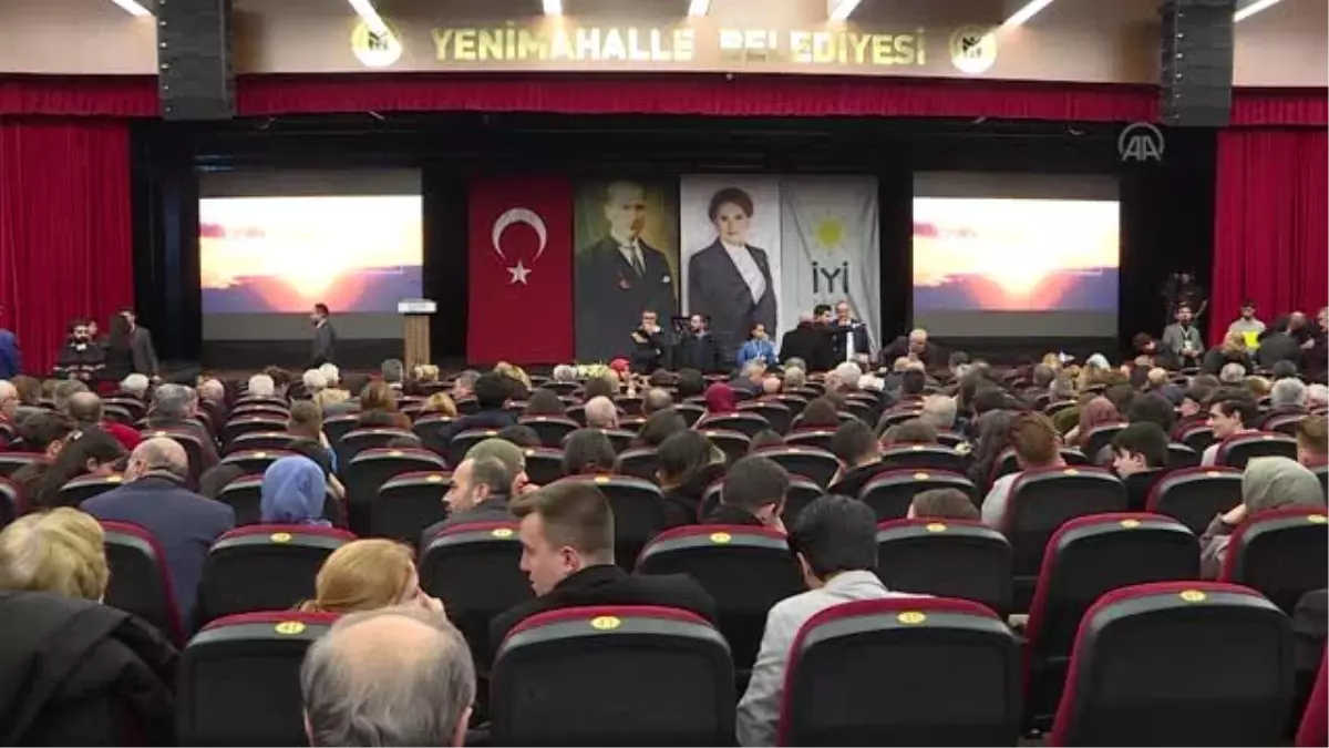 Akşener, "Tarih ve Gelecek" söyleşisine katıldı