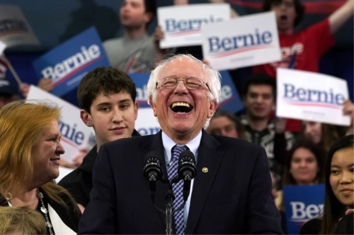 Bernie Sanders, Demokrat Parti\'nin New Hampshire eyaleti ön seçiminde birinci oldu: "Zaferimiz,...