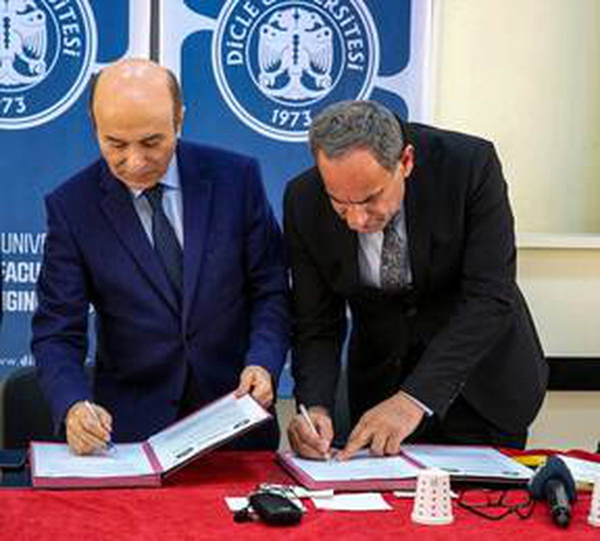 Dicle Üniversitesi ile OSB arasında "lisansüstü eğitim protokolü" imzalandı
