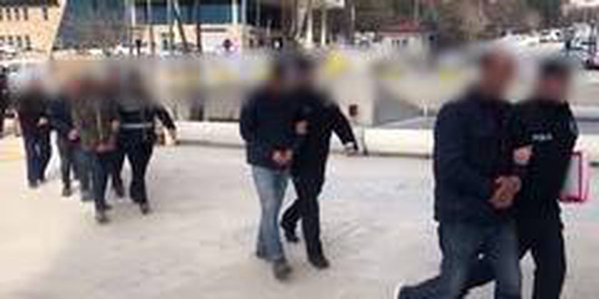Elazığ\'da hasarlı binalardan hırsızlığa 6 tutuklama