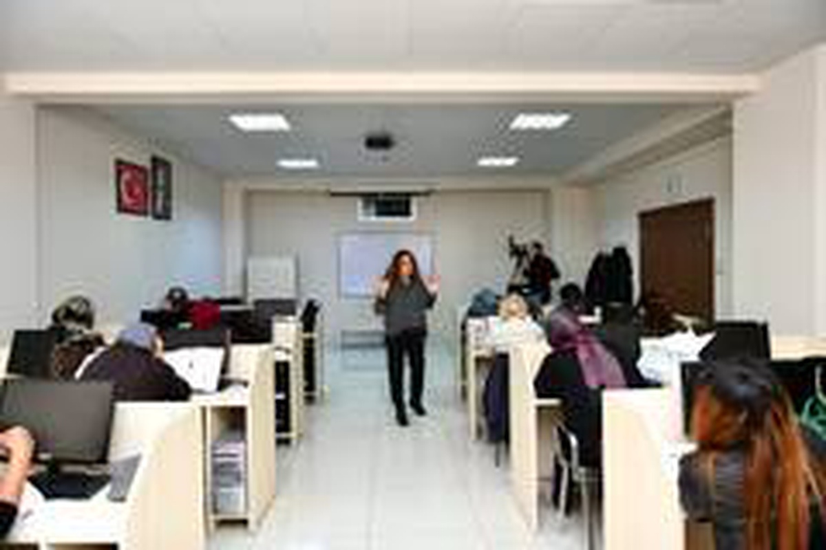 Esenyurt Belediyesi\'nden ücretsiz okuma yazma kursu