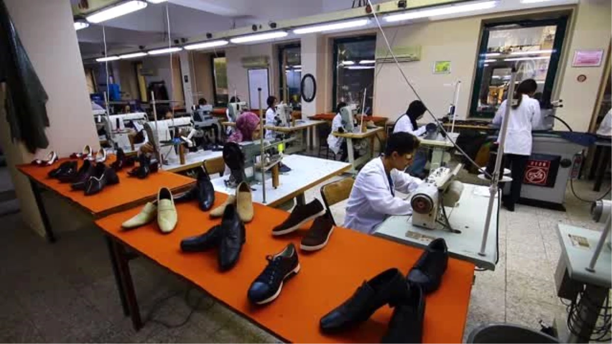 Geleceğin kadın ayakkabıcıları mezun olmadan iş teklifi alıyor