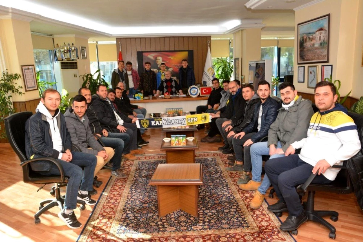 Genç Fenerbahçeliler Taraftar Grubu\'ndan protokol ziyaretleri
