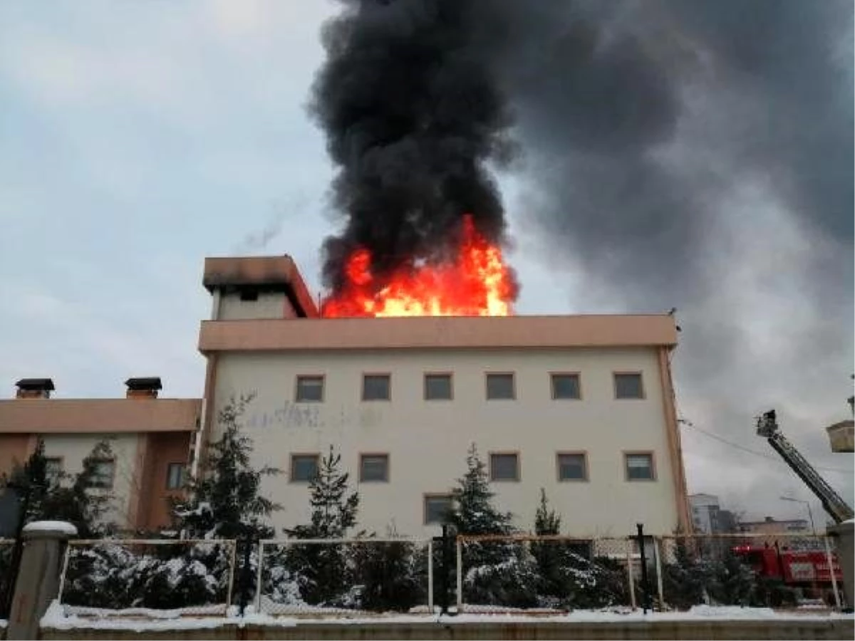 İdil Devlet Hastanesi\'nde yangın (2)- Yeniden