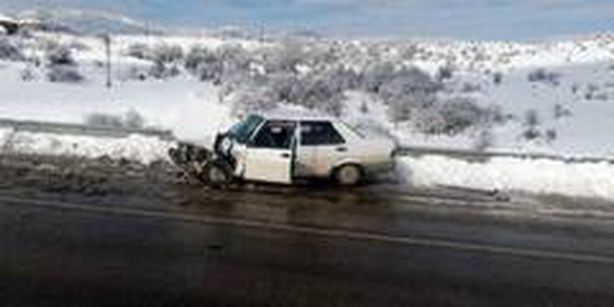 Karabük\'te trafik kazası: "Biri bebek 3 yaralı"
