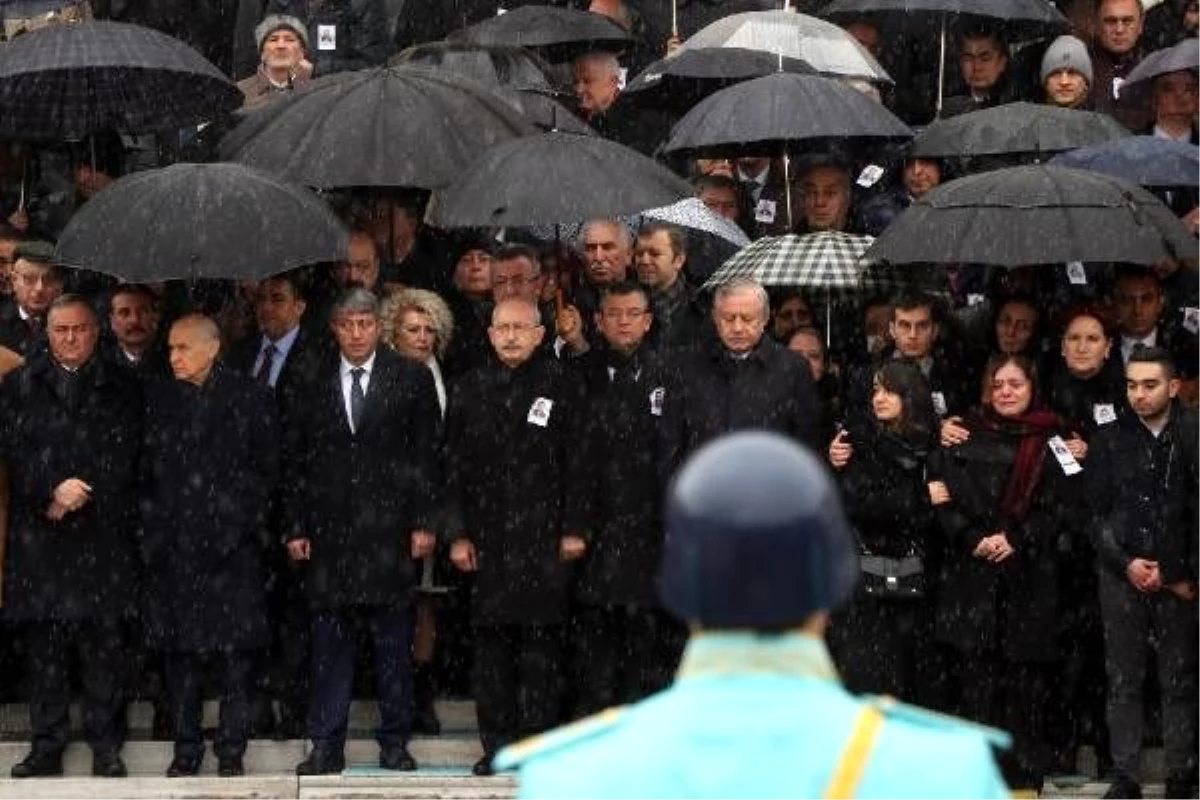 Kılıçdaroğlu, Bahçeli ve Akşener eski vekilin cenaze törenine katıldı