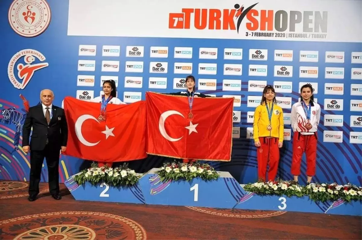 Pursaklar\'ın sporcuları tarih yazıyor