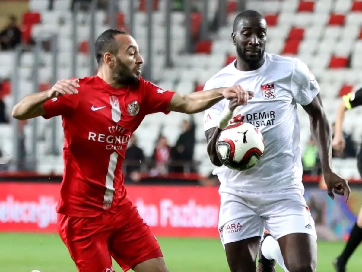 Sivasspor ile Antalyaspor yarı final için mücadele edecek