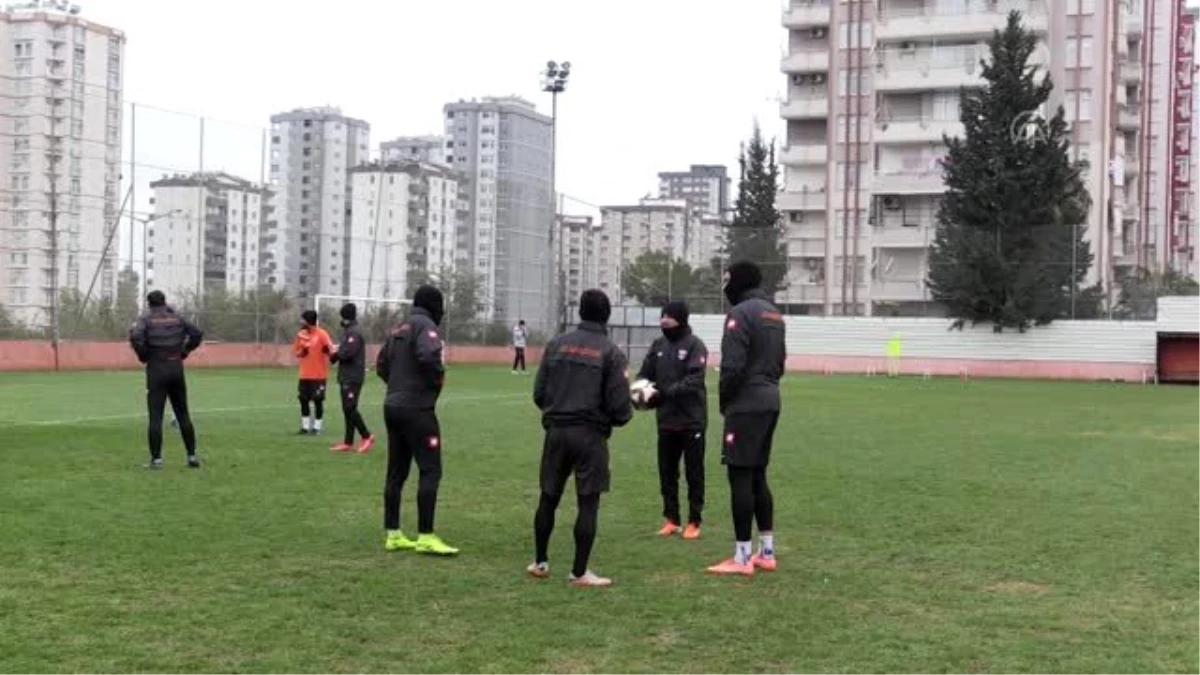 Adanaspor Teknik Direktörü Arın: "3-4 haftalık galibiyet serisi yakalamamız lazım" - ADANA