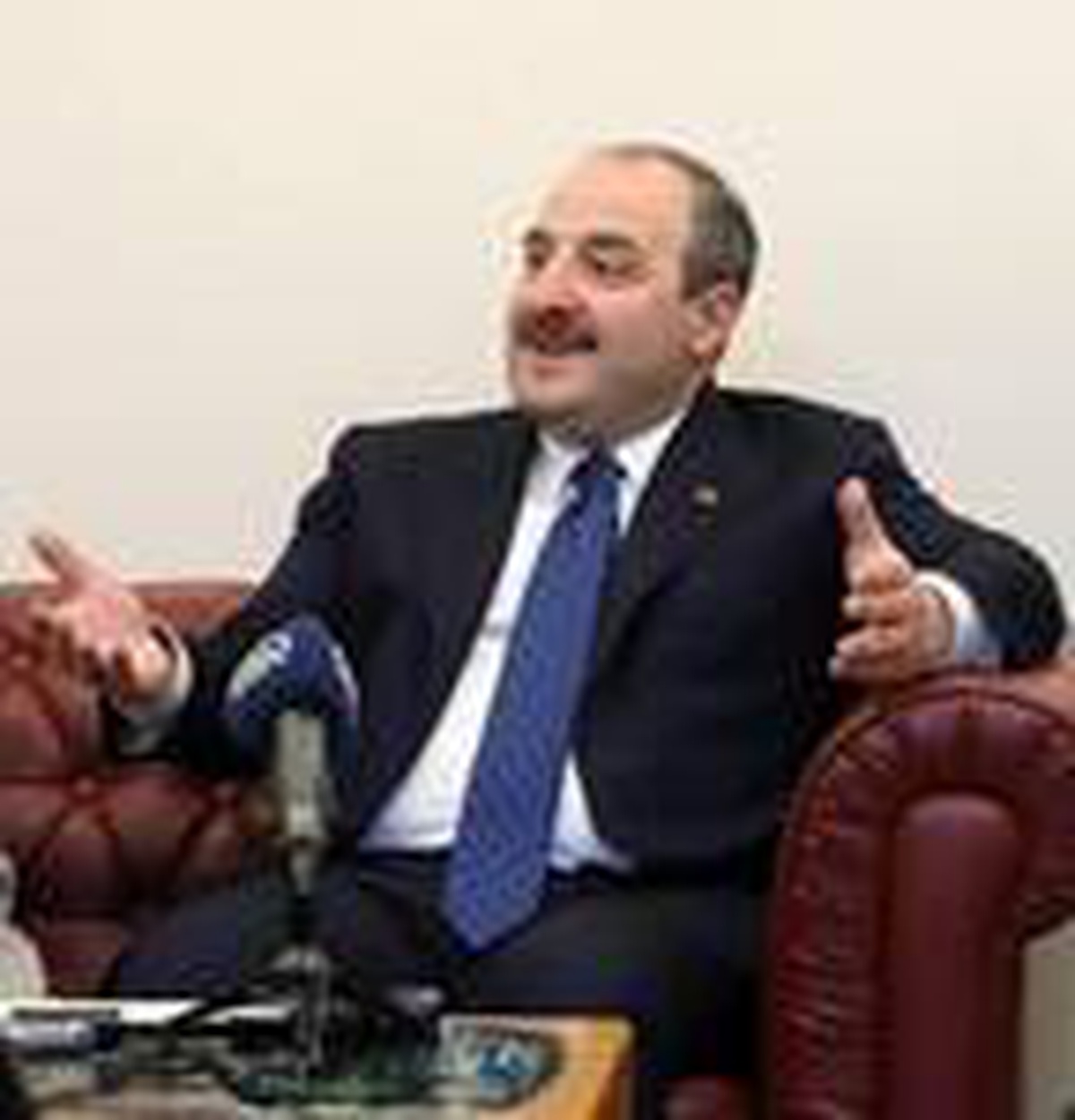 Bakan Varank: Yerli otomobilin bayiliği için 10 ülkeden irtibata geçtiler