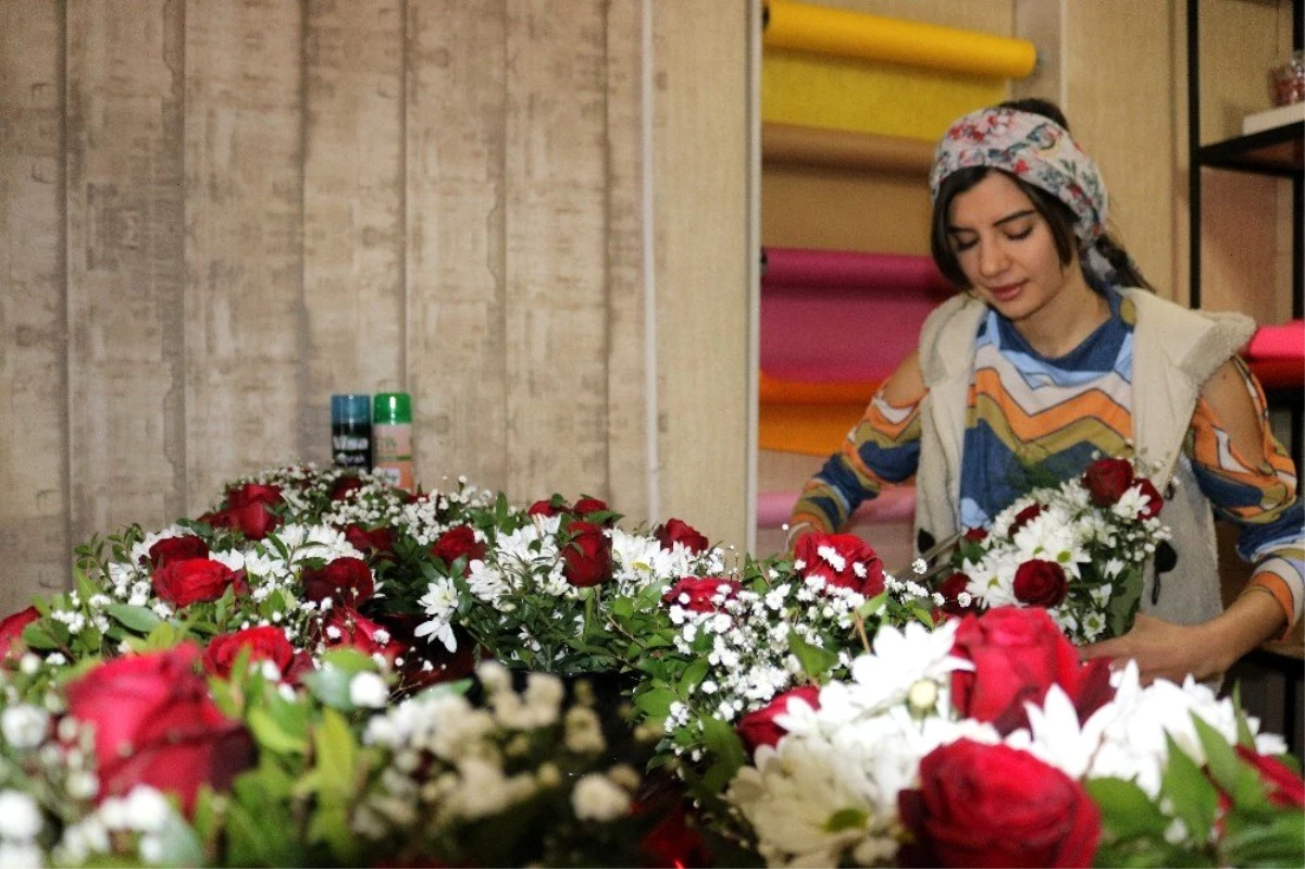 Diyarbakır\'da 14 Şubat Sevgililer Günü hareketliliği
