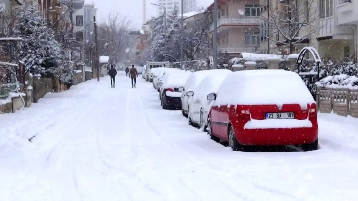 Elazığ\'da 496 köy yolu ulaşıma kapandı