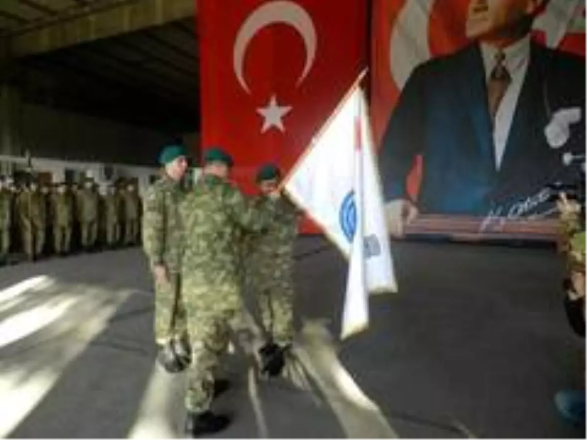 Kosova\'da görev yapan Türk askerinde devir teslim töreni