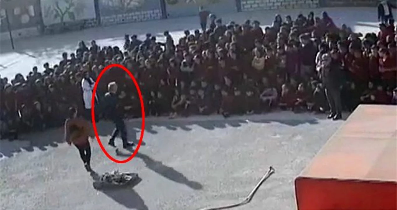 Okul müdürü, 13 yaşındaki öğrencinin suratına uçan tekme attı