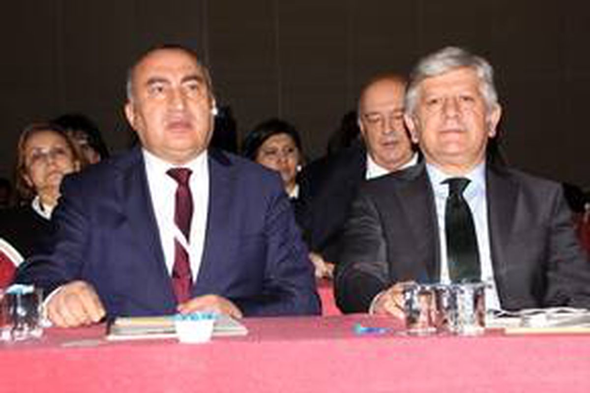 Türk dünyasından nörologlar Antalya\'da MS kongresinde buluştu