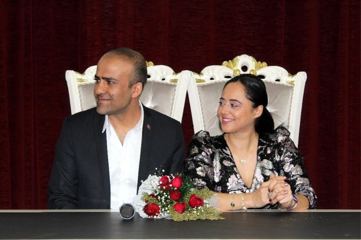 Başkan Lokman Çağırıcı, genç çiftin nikah davetini geri çevirmedi